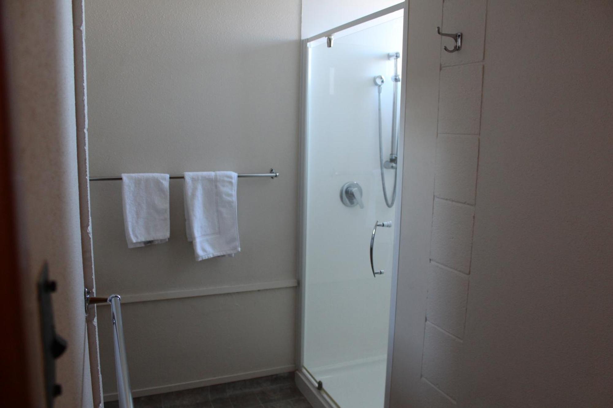 הייסטינגס Elmore Lodge Motel מראה חיצוני תמונה